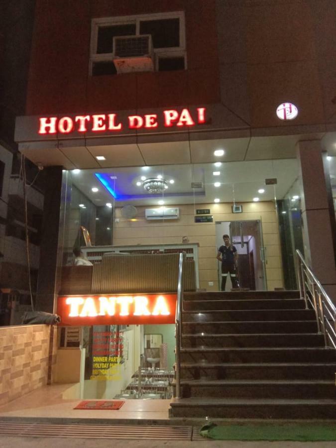Adb Rooms Hotel De Pal Váránasí Exteriér fotografie